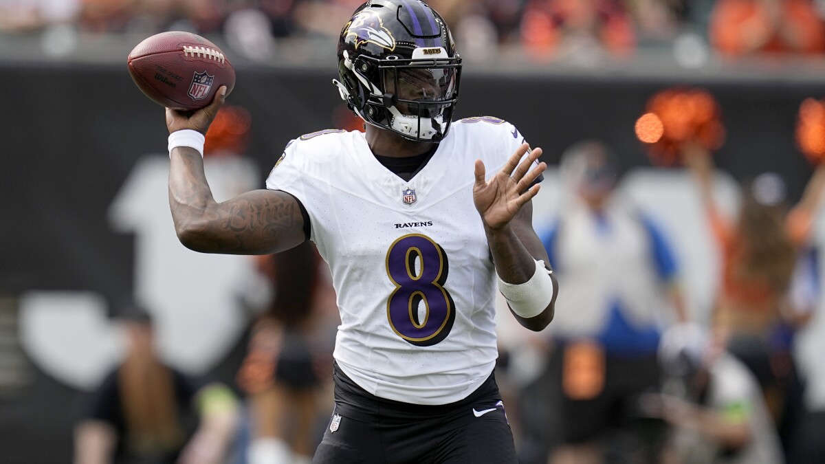 Lamar Jackson Ravens hold on to beat Cincinnati 27 24. Bengals 0